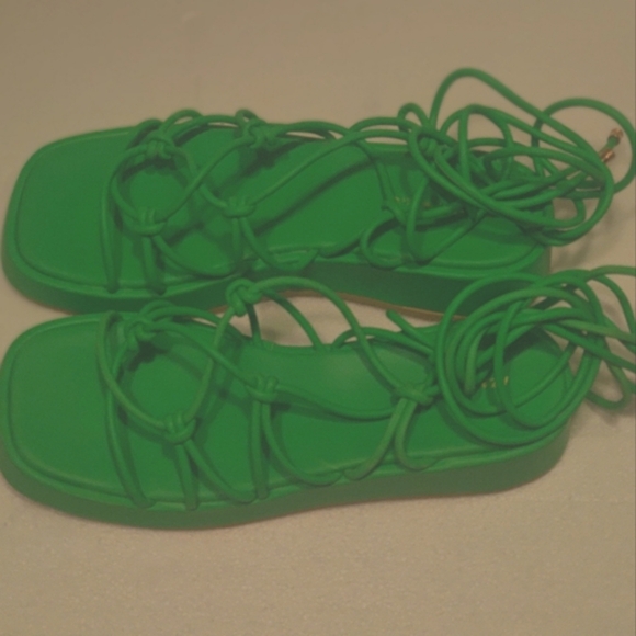 New neon green gladiator strappy platform sandals - Picture 1 of 5